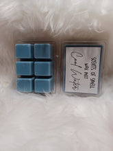 Load image into Gallery viewer, Wax Melt Clamshells - Multiple Scents
