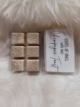Load image into Gallery viewer, Wax Melt Clamshells - Multiple Scents