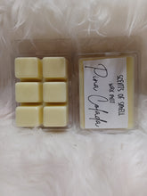 Load image into Gallery viewer, Wax Melt Clamshells - Multiple Scents