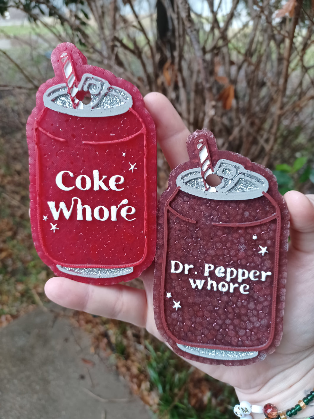 Coke / Dr Pepper Whore