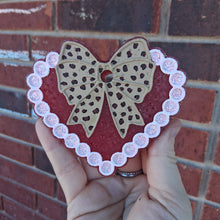 Load image into Gallery viewer, Pearl &amp; Bow Heart
